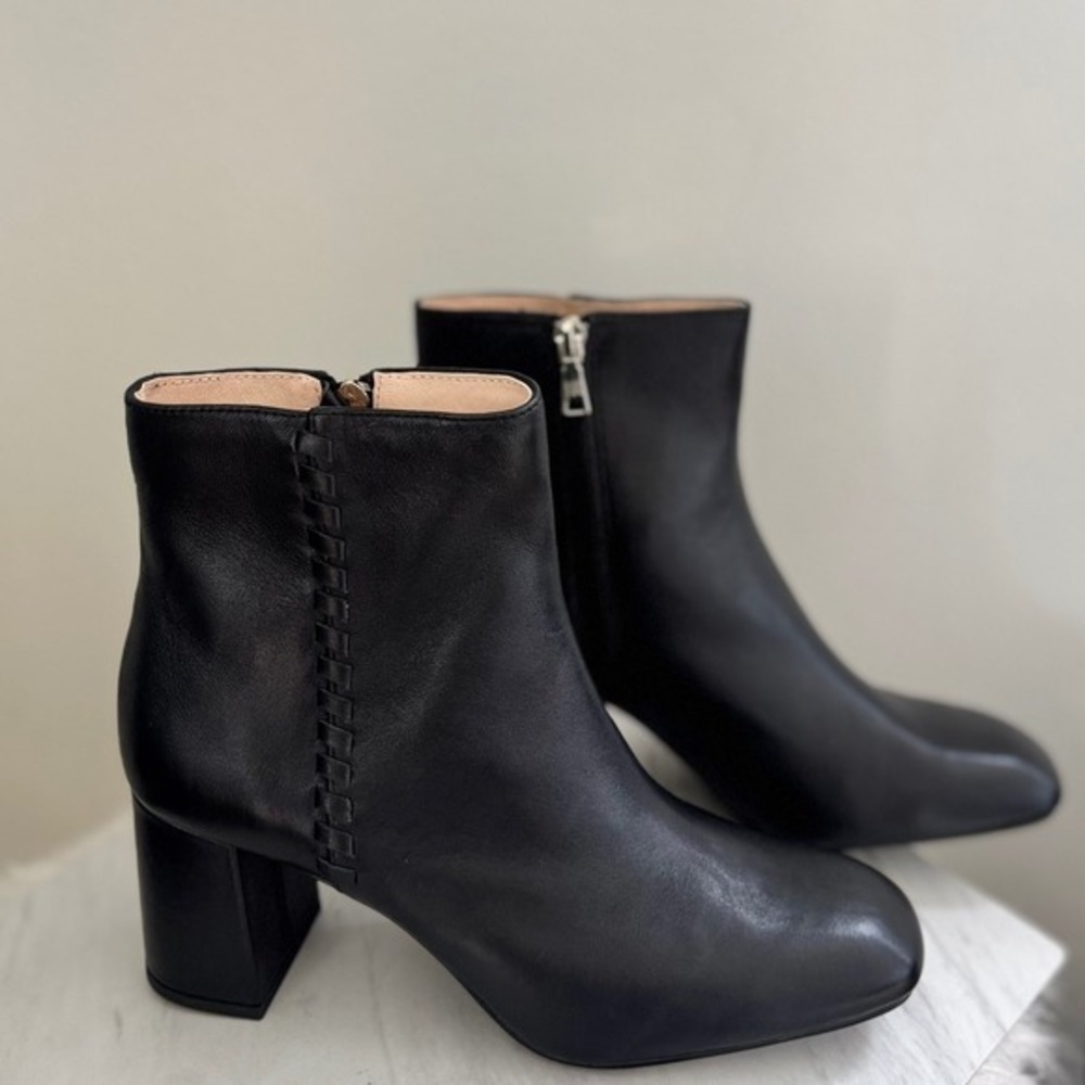 Jack Rogers‎ Augustine Italian Leather Block Heel Bootie, Black, Size 8.5, NWT